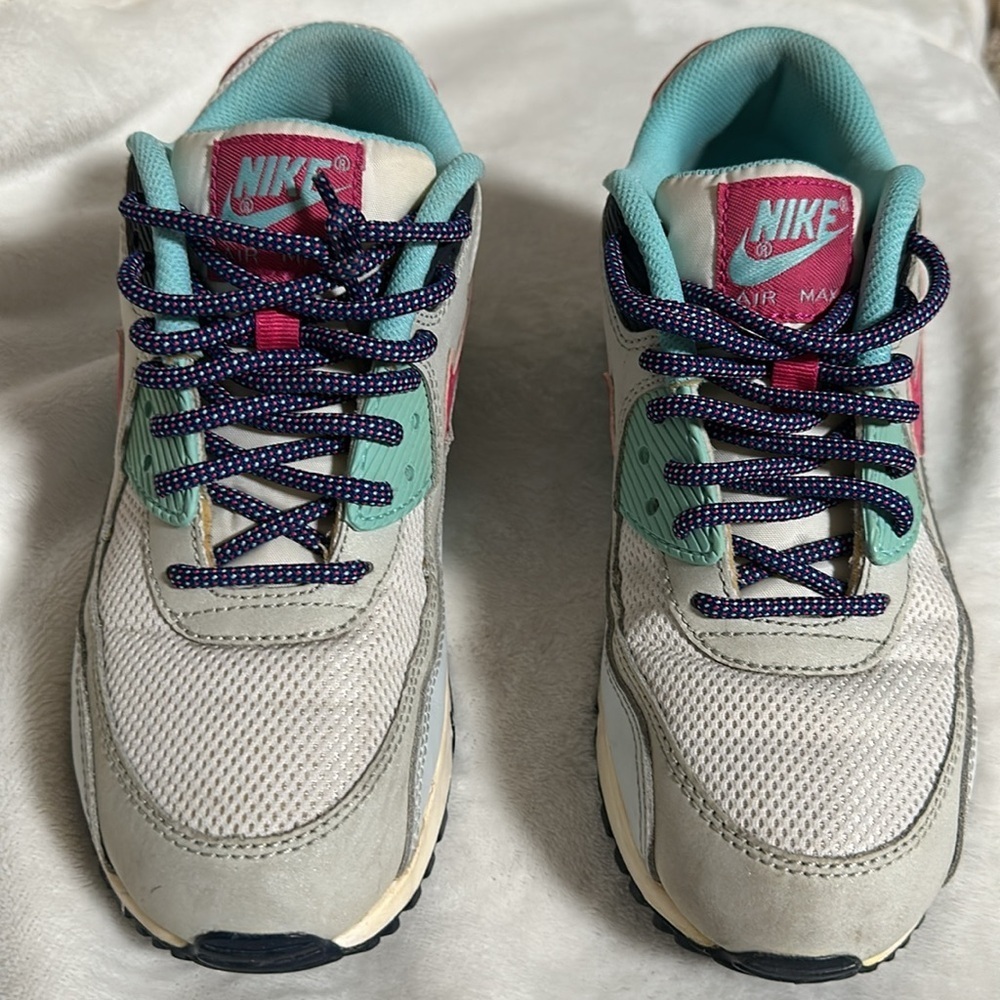 Nike Air Max 90 Mesh GS 'Copa' White/Vivid Pink/Pure Platinum - Picture 3 of 10